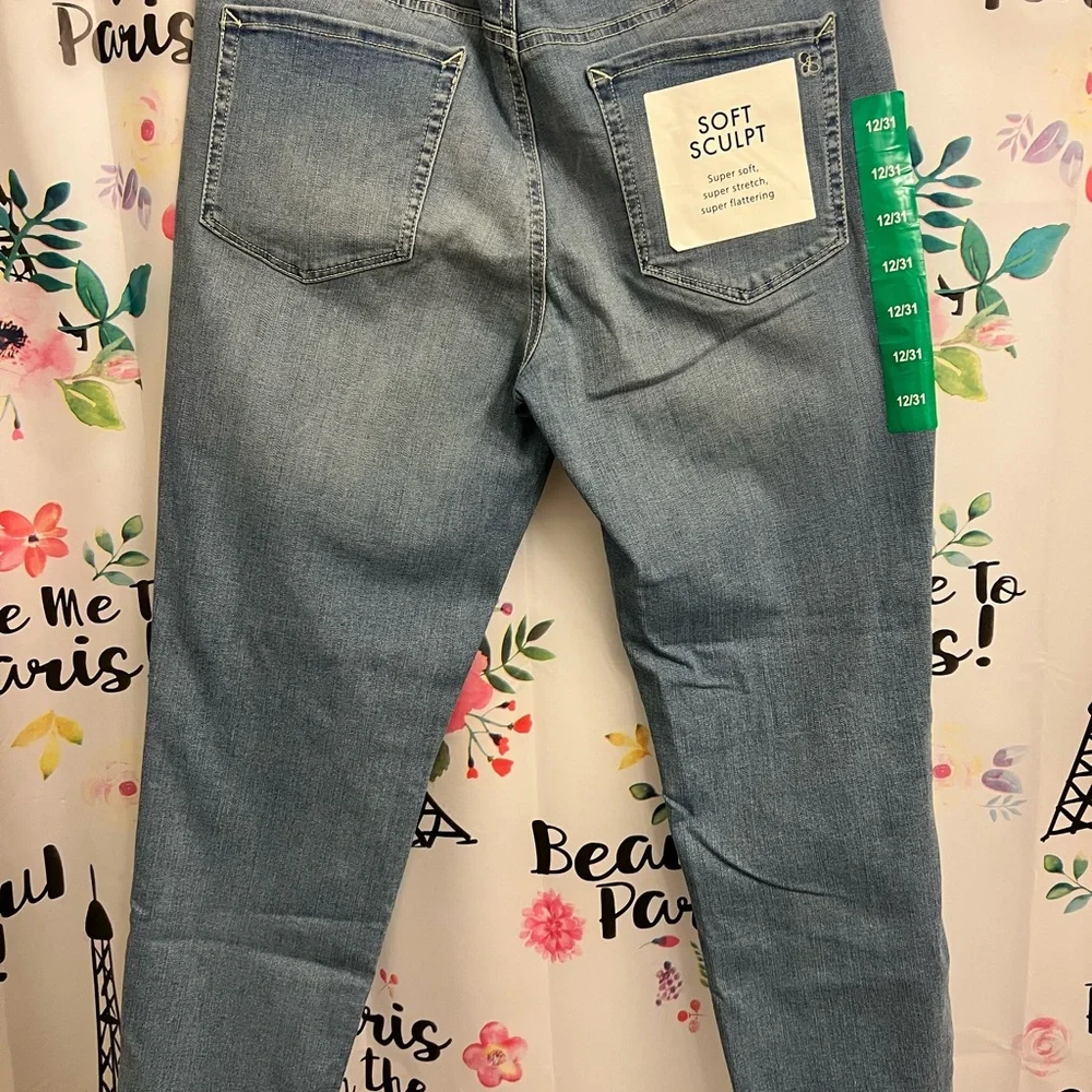 Spotlight High Rise Straight Jeans in Carry On. - Picture 4 of 6